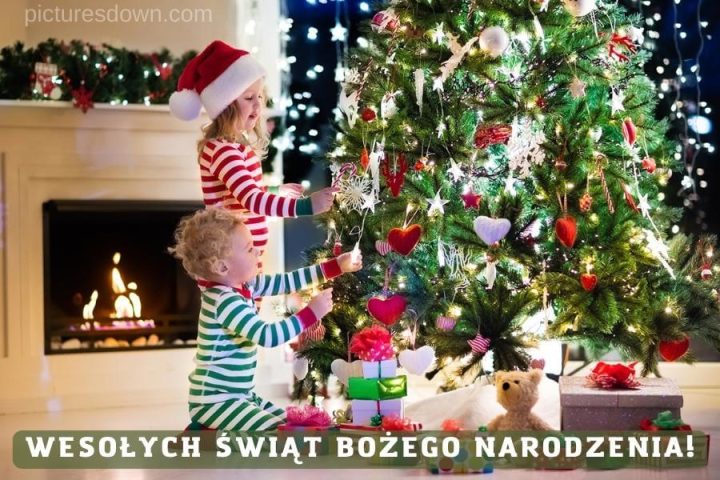 Kartka świąteczne drzewo i dzieci do pobrania za darmo