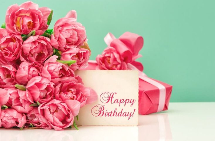 Happy birthday karte Rosen und Geschenk kostenlos herunterladen