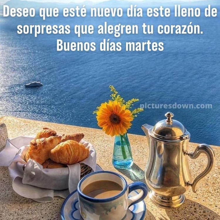 Buenos dias martes cafe imagen desayuno junto al mar descargar gratis